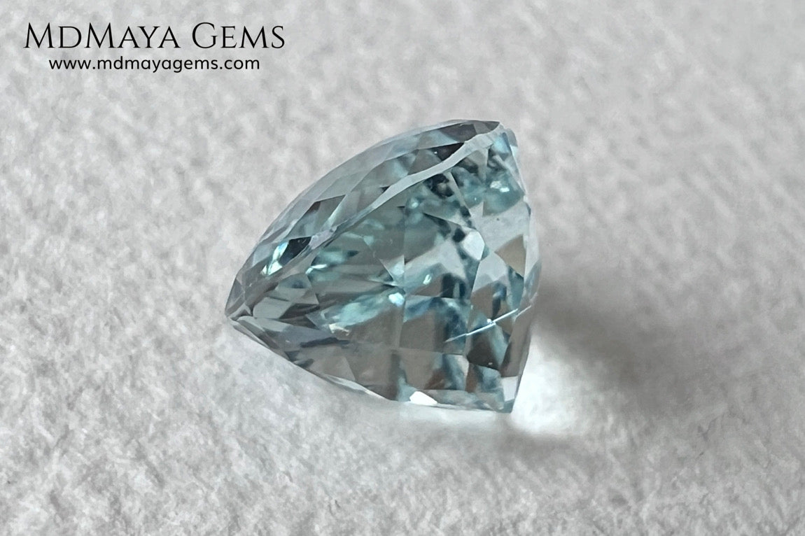 Amazing greenish blue aquamarine. Nice looking gem. Pear cut. 3.26 ct. Beautiful gem with a very good proportions, excellent cut and bright color.