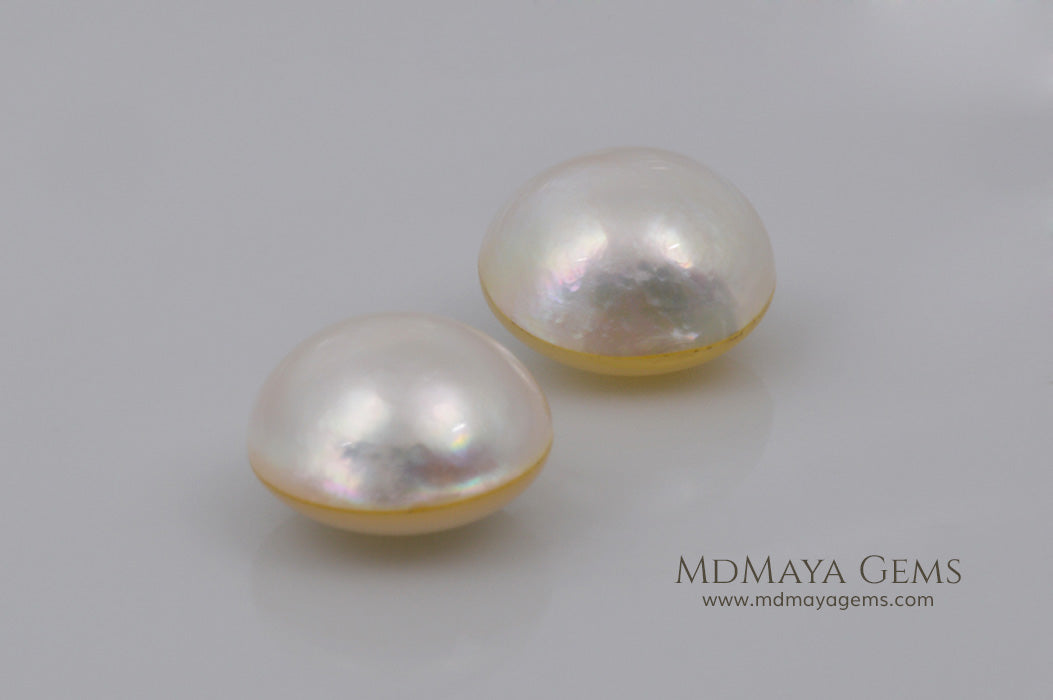 White Mabe Pearls Round Pair 9.06 ct