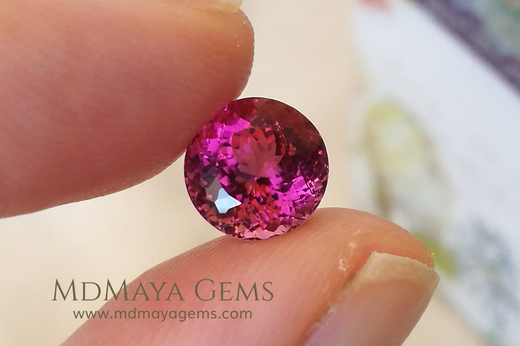 Beautiful Set of 3 Natural Pink Tourmaline Gemstone from Mozambique 5.30 ct set round cut. Perfect for earrings and ring (color under daylight)
