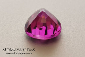 Umbalite 1.81 ct pear cut. This beautiful rhodolite garnet has the best color, a vivid and saturated purple full of bright and life, this gemstone will look really beautiful on a ring or any piece of jewelry that you design. A natural and untreated gem at the best price.