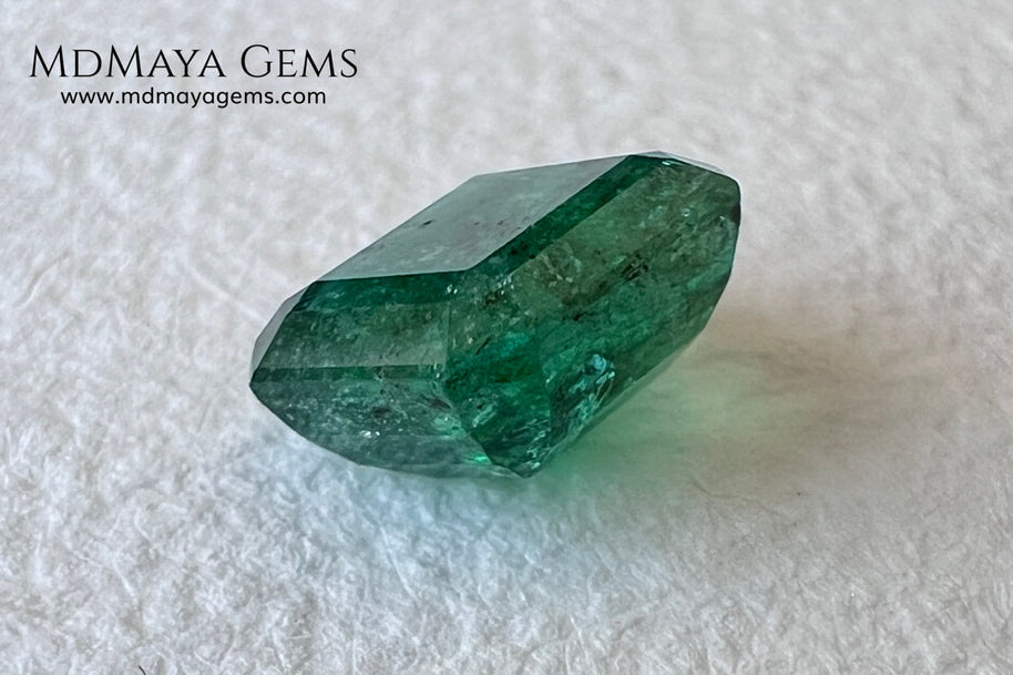 1.75 ct Natural Zambian Emerald – Vivid Green, No Oil