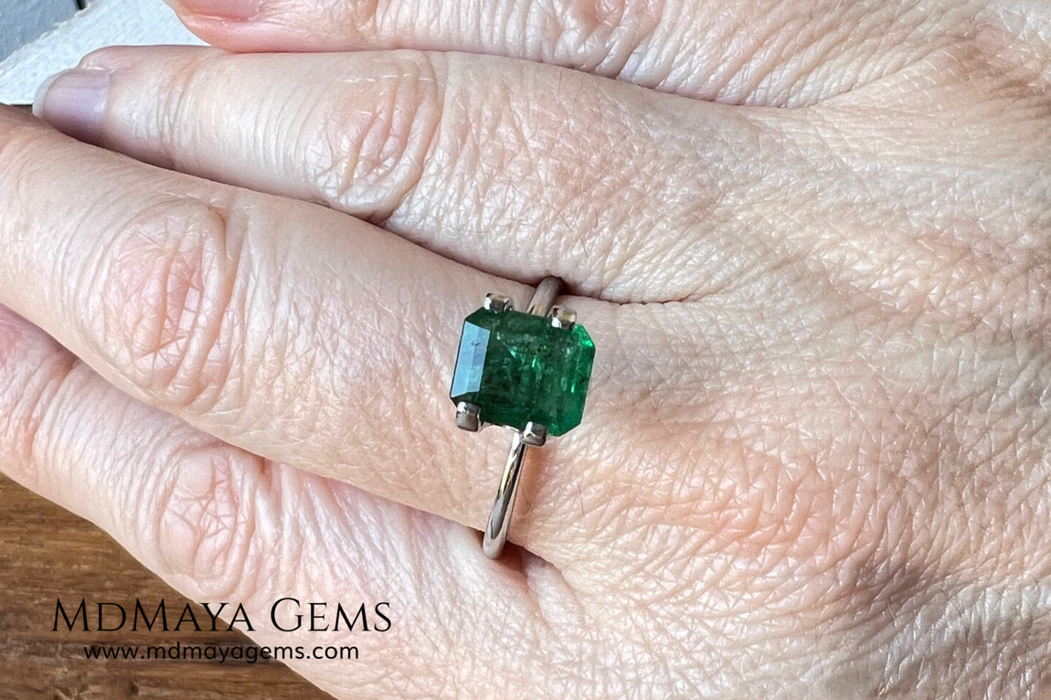 1.75 ct Natural Zambian Emerald – Vivid Green, No Oil