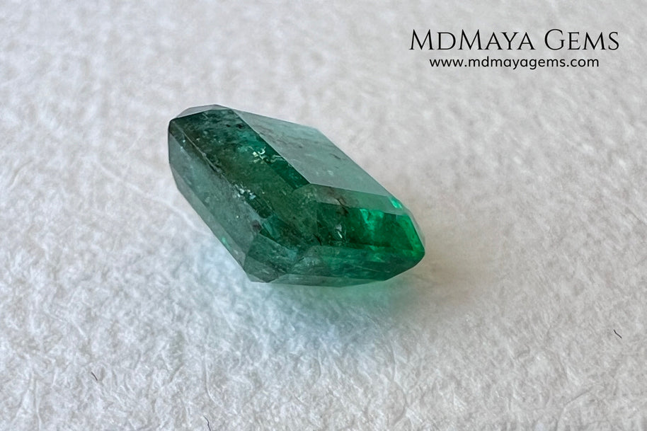 1.75 ct Natural Zambian Emerald – Vivid Green, No Oil