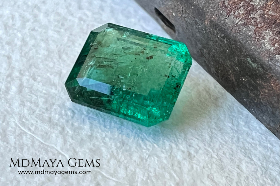 1.75 ct Natural Zambian Emerald – Vivid Green, No Oil