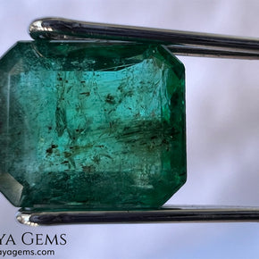 1.75 ct Natural Zambian Emerald – Vivid Green, No Oil