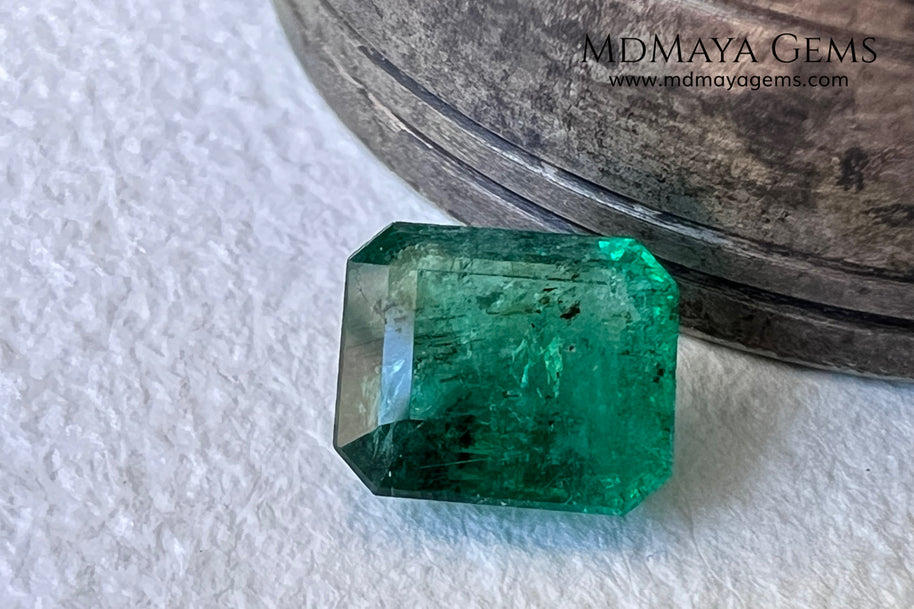 1.75 ct Natural Zambian Emerald – Vivid Green, No Oil