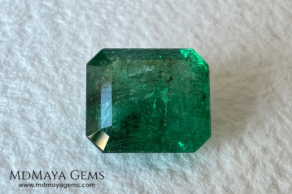 1.75 ct Natural Zambian Emerald – Vivid Green, No Oil