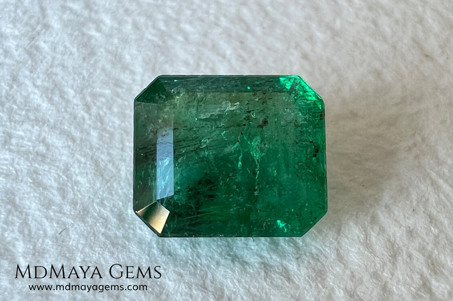 1.75 ct Natural Zambian Emerald – Vivid Green, No Oil
