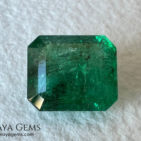1.75 ct Natural Zambian Emerald – Vivid Green, No Oil