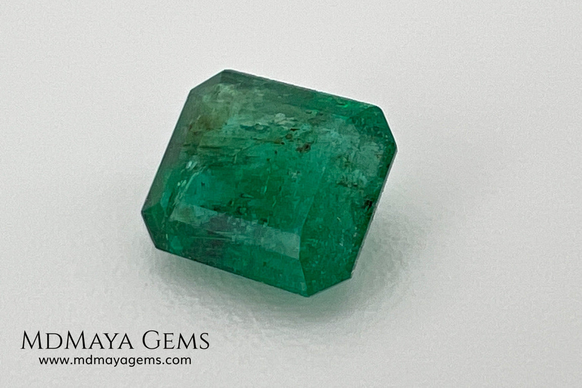 1.75 ct Natural Zambian Emerald – Vivid Green, No Oil