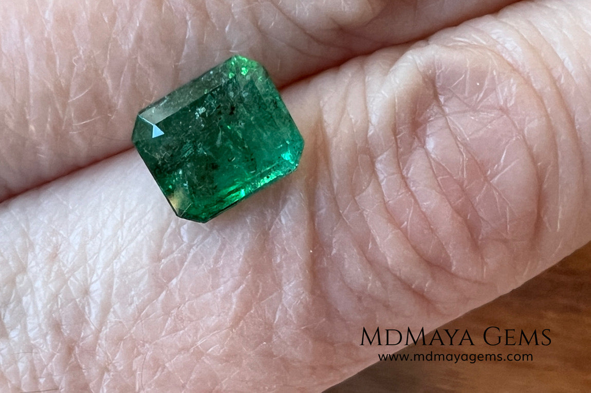 1.75 ct Natural Zambian Emerald – Vivid Green, No Oil