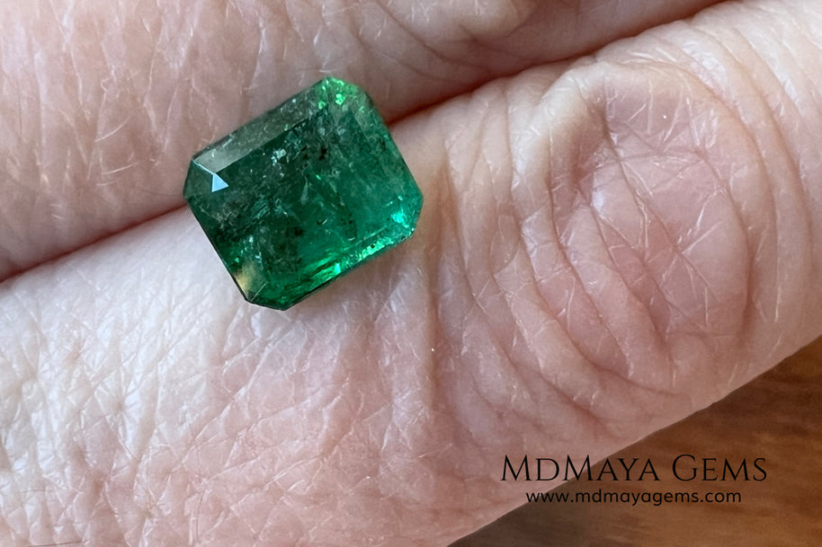 1.75 ct Natural Zambian Emerald – Vivid Green, No Oil