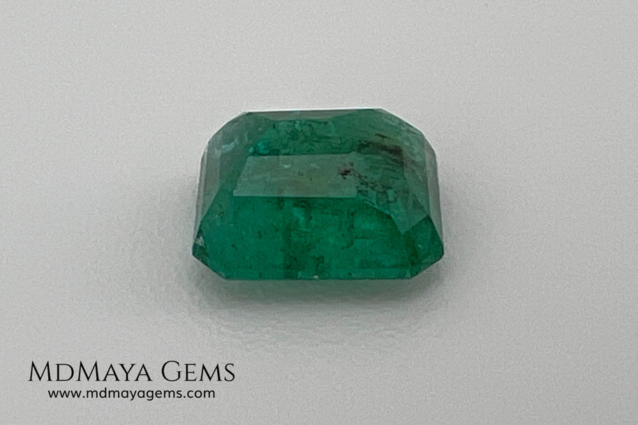 1.75 ct Natural Zambian Emerald – Vivid Green, No Oil
