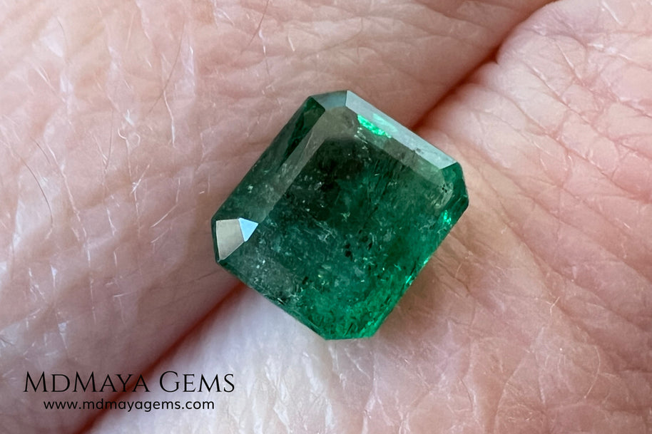 1.75 ct Natural Zambian Emerald – Vivid Green, No Oil