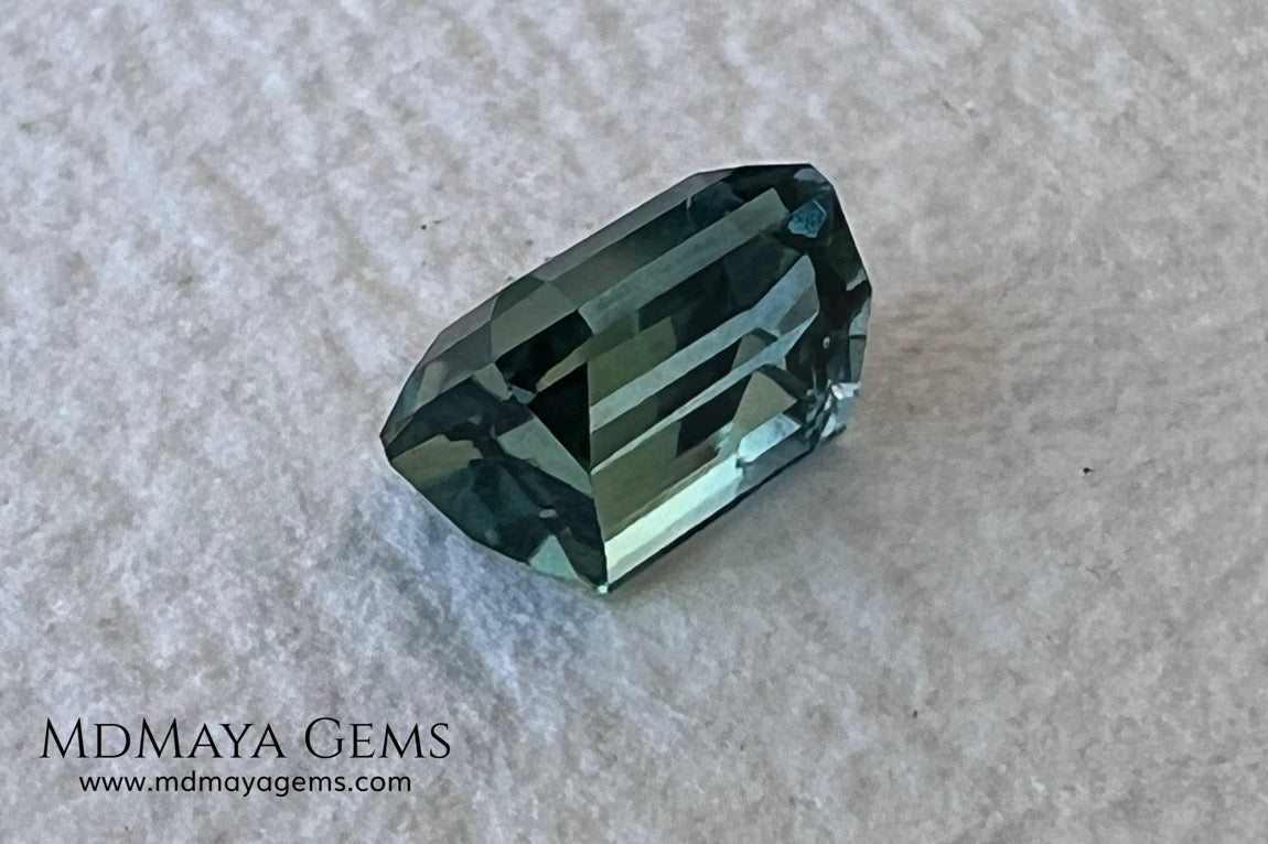 Bicolor Tourmaline 0.96 ct – Blue Green Elegance