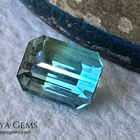 Bicolor Tourmaline 0.96 ct – Blue Green Elegance