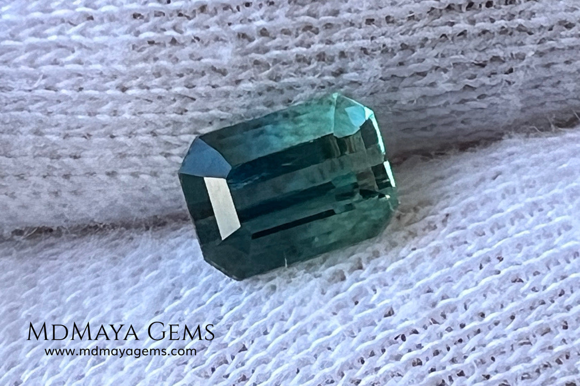 Bicolor Tourmaline 0.96 ct – Blue Green Elegance