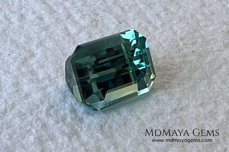 Bicolor Tourmaline 0.96 ct – Blue Green Elegance