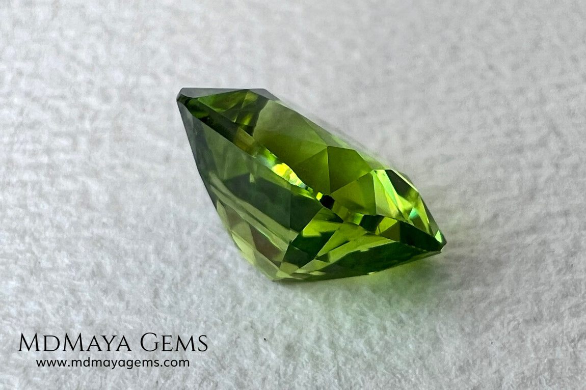 5.03 ct Cushion Cut Peridot – Natural Strongly Yellowish Green Gemstone from Pakistan