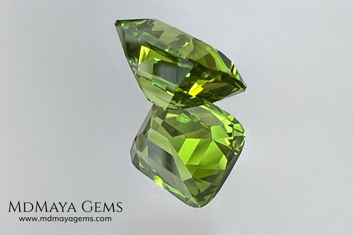 5.03 ct Cushion Cut Peridot – Natural Strongly Yellowish Green Gemstone from Pakistan