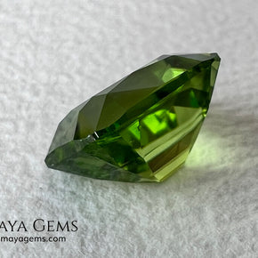 5.03 ct Cushion Cut Peridot – Natural Strongly Yellowish Green Gemstone from Pakistan