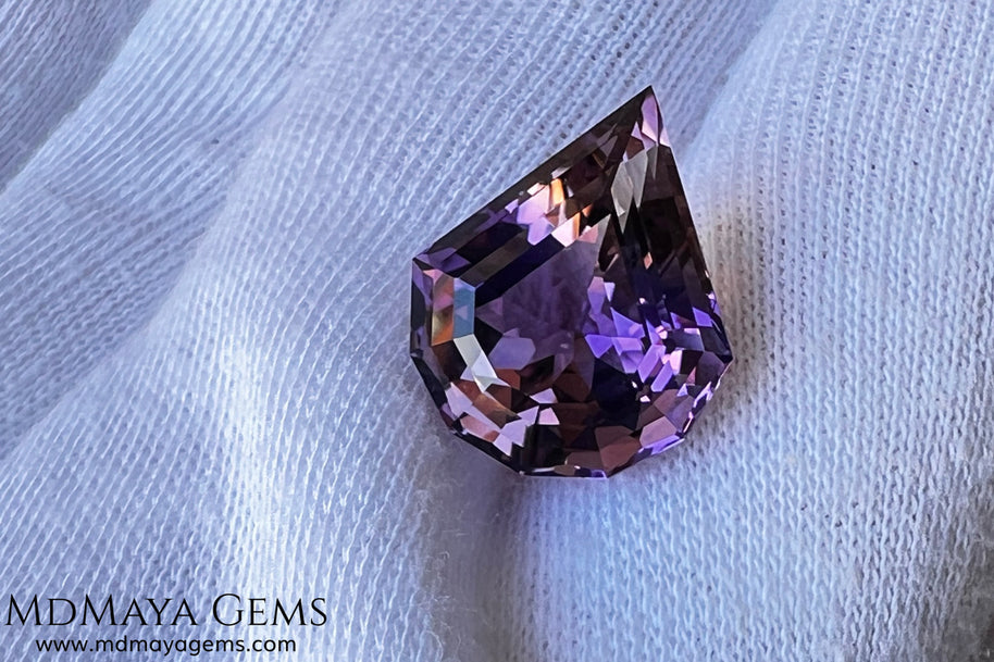 7.77 ct Fantasy Cut Ametrine – Natural Bicolor Quartz Gemstone