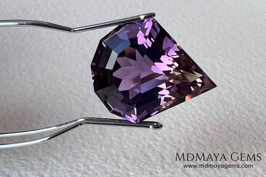 7.77 ct Fantasy Cut Ametrine – Natural Bicolor Quartz Gemstone