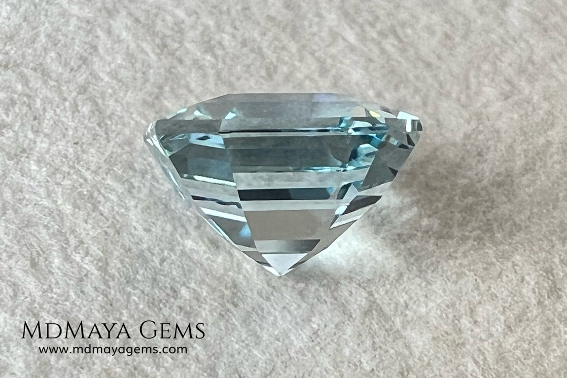 Light blue aquamarine 2.50 ct. Asscher cut. This aquamarine has a light blue color with a good shine and proportions, it will be very beautiful mounted on a ring or in any other piece of jewelry.