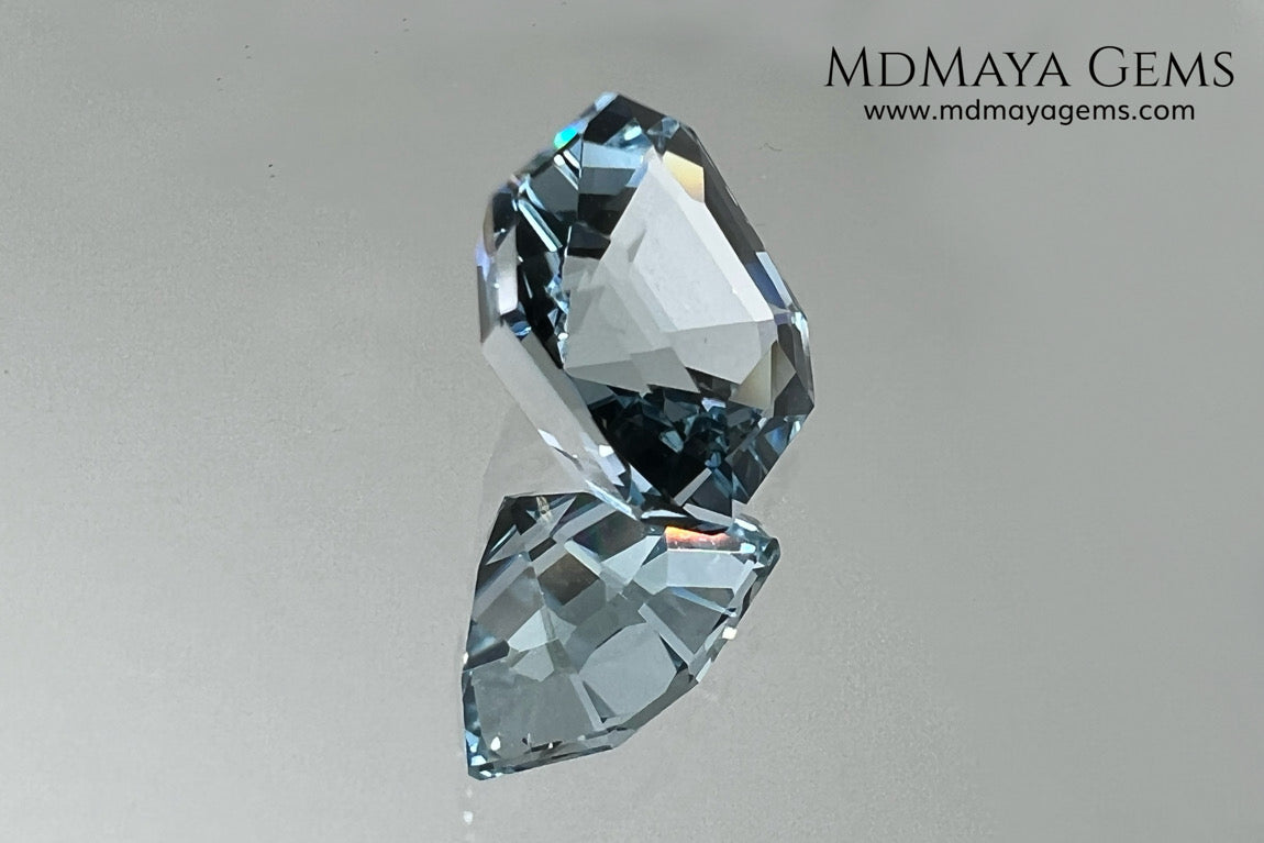 Light blue aquamarine 2.50 ct. Asscher cut. This aquamarine has a light blue color with a good shine and proportions, it will be very beautiful mounted on a ring or in any other piece of jewelry.