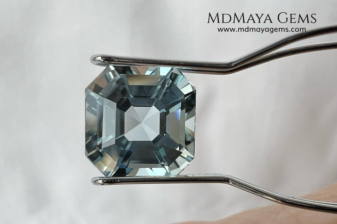 Light blue aquamarine 2.50 ct. Asscher cut. This aquamarine has a light blue color with a good shine and proportions, it will be very beautiful mounted on a ring or in any other piece of jewelry.