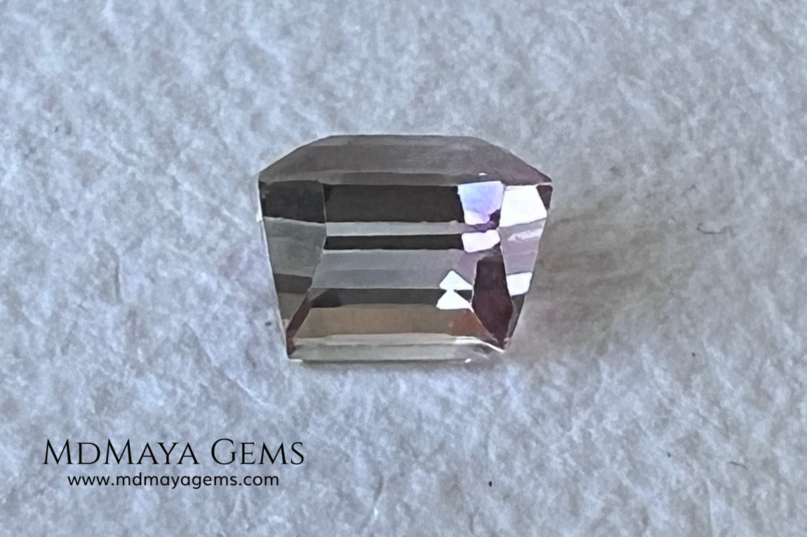 Bicolor Tourmaline 1.28 ct – Soft Pink & Champagne Elegance