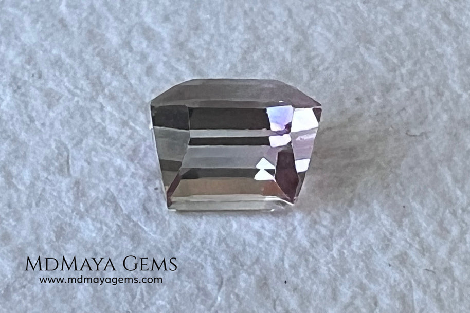 Bicolor Tourmaline 1.28 ct – Soft Pink & Champagne Elegance