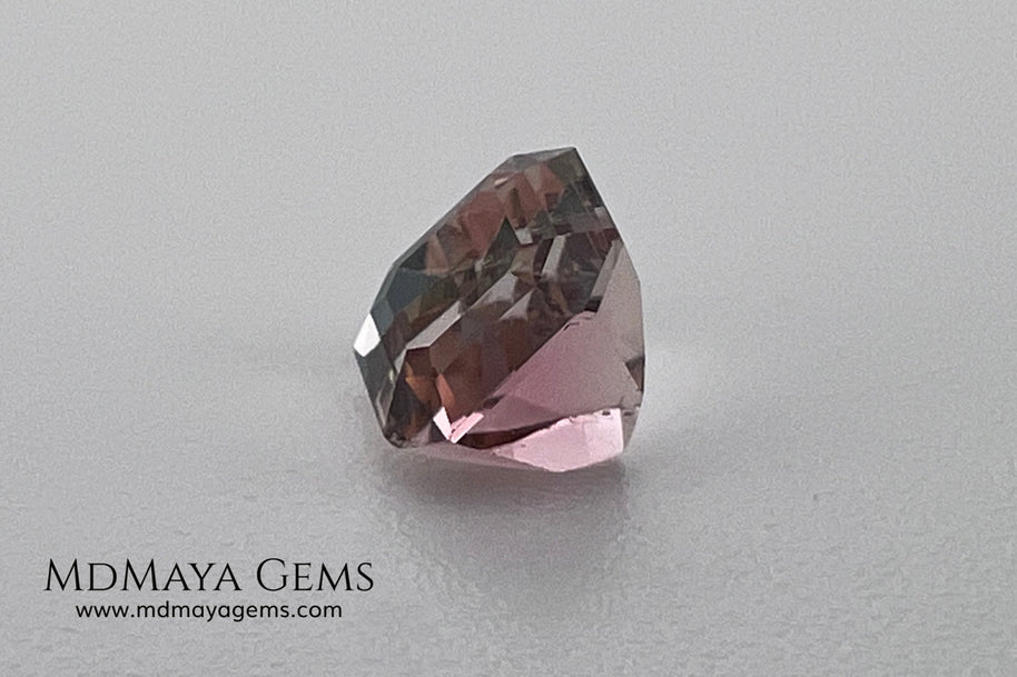 Bicolor Tourmaline 1.28 ct – Soft Pink & Champagne Elegance