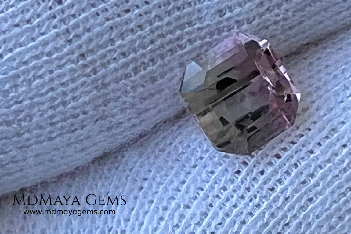 Bicolor Tourmaline 1.28 ct – Soft Pink & Champagne Elegance