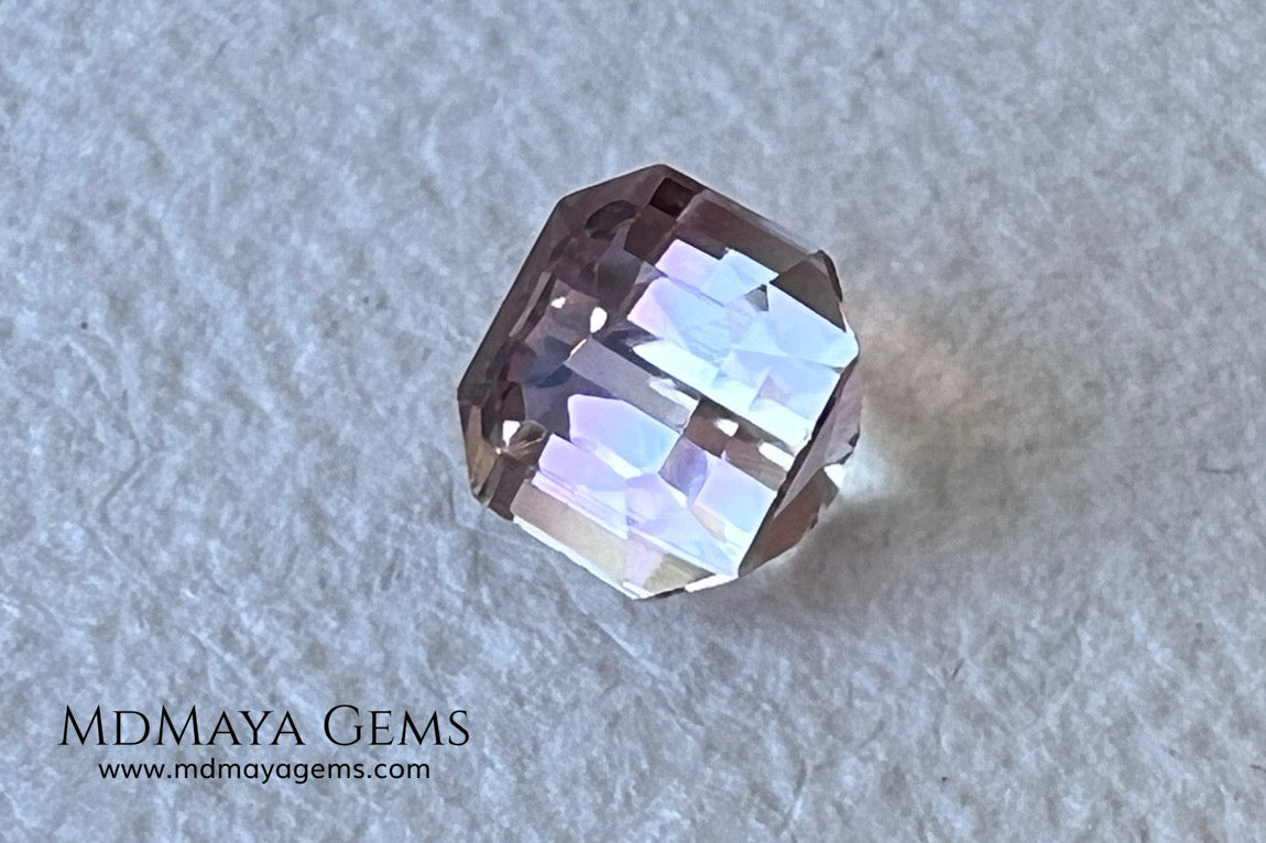 Bicolor Tourmaline 1.28 ct – Soft Pink & Champagne Elegance