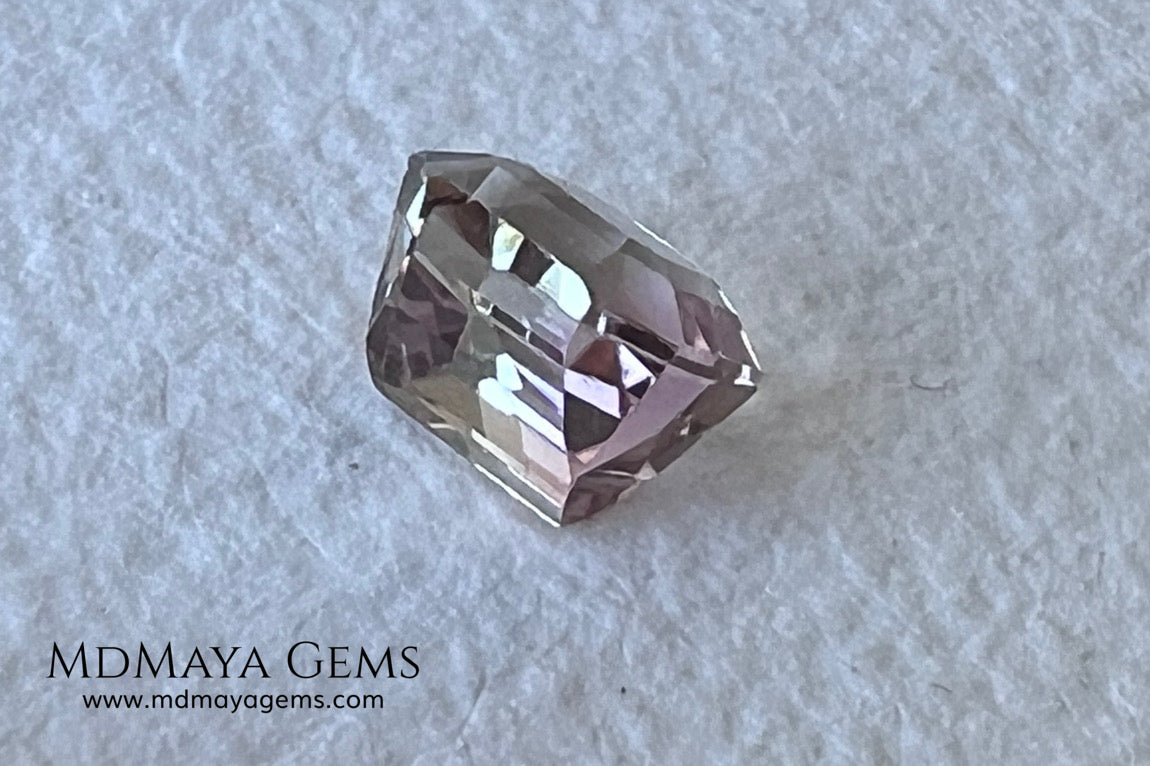 Bicolor Tourmaline 1.28 ct – Soft Pink & Champagne Elegance