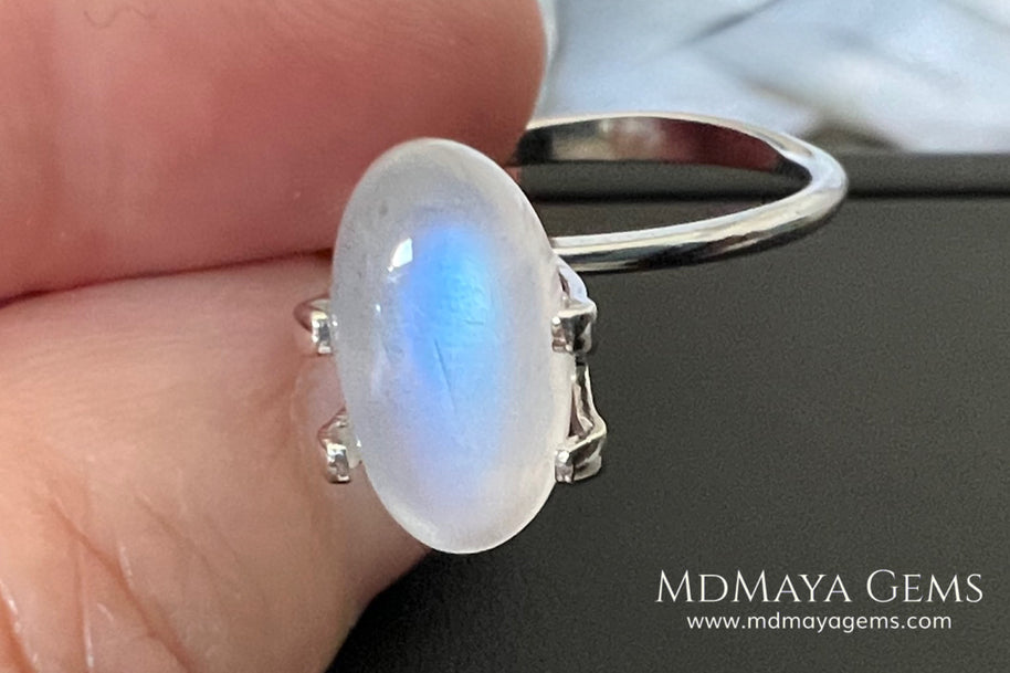 Blue Sheen Moonstone 3.03 ct – Natural Sri Lanka Oval Cabochon
