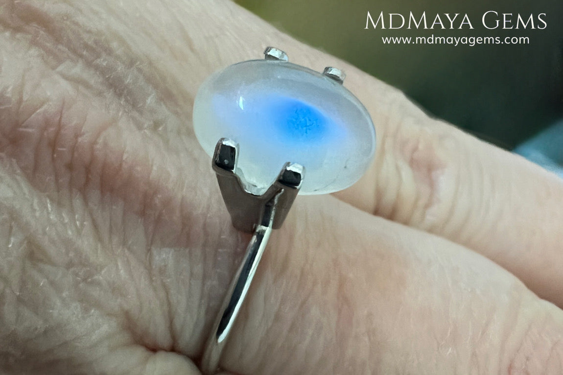 4.40 Ct Natural Blue Sheen Moonstone Cabochon – Sri Lanka Oval Gem