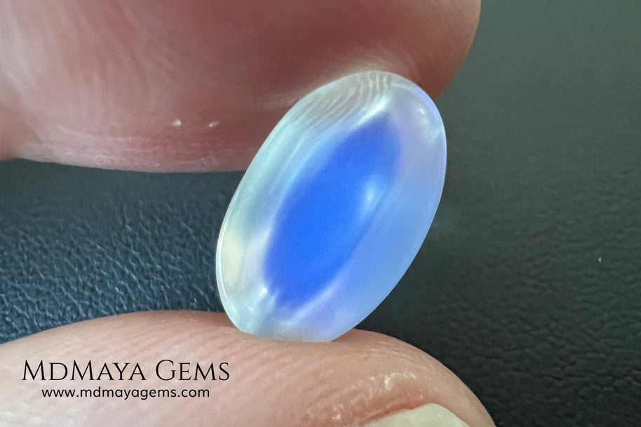 Blue Sheen Moonstone 5.32 ct – Natural Sri Lanka Oval Cabochon