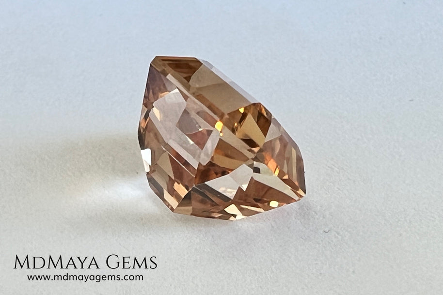 5.67 ct Yellowish Orange Topaz – Emerald Cut (Pakistan)