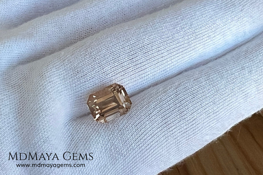 5.67 ct Yellowish Orange Topaz – Emerald Cut (Pakistan)