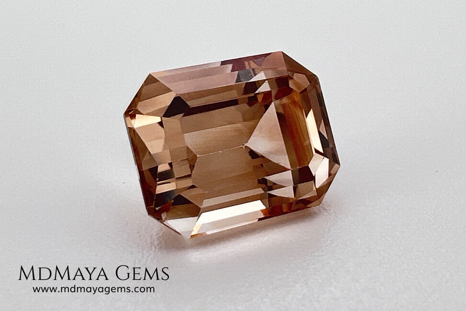 5.67 ct Yellowish Orange Topaz – Emerald Cut (Pakistan)