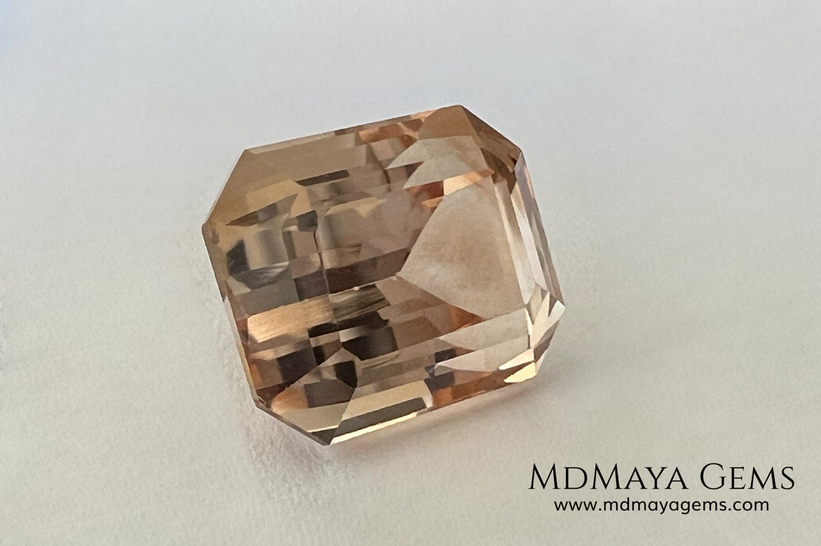 5.67 ct Yellowish Orange Topaz – Emerald Cut (Pakistan)