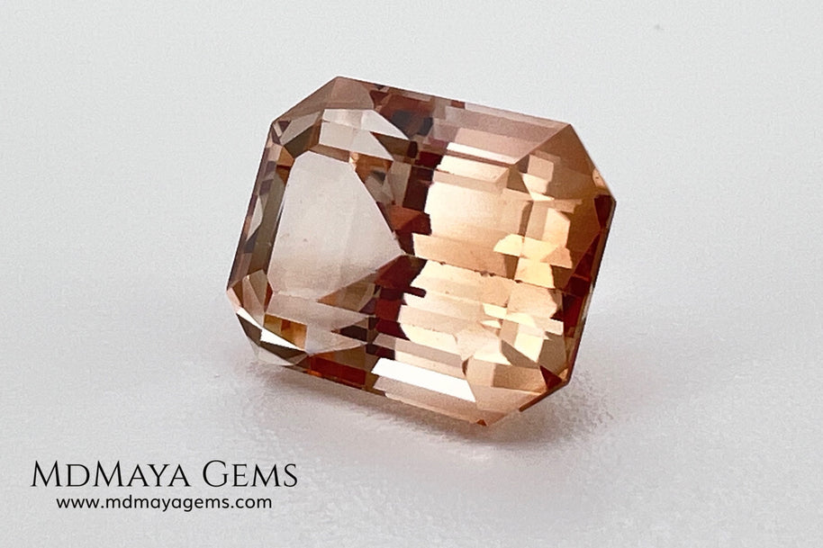 5.67 ct Yellowish Orange Topaz – Emerald Cut (Pakistan)