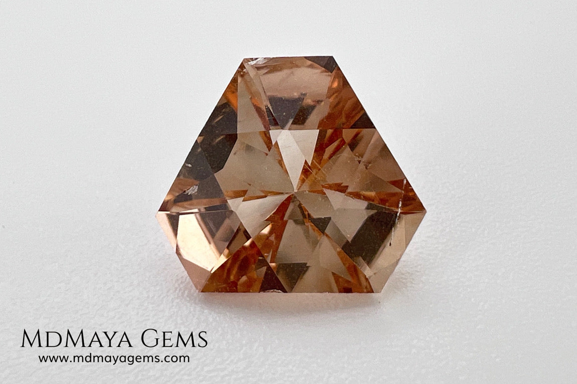 5.95 ct Yellowish Orange Topaz – Fancy Cushion Brilliant (Pakistan)
