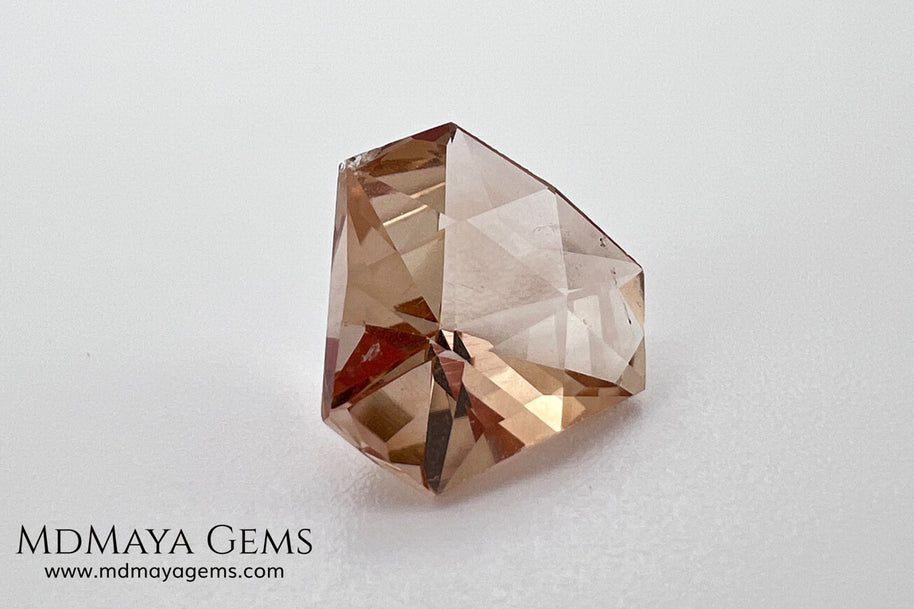 5.95 ct Yellowish Orange Topaz – Fancy Cushion Brilliant (Pakistan)