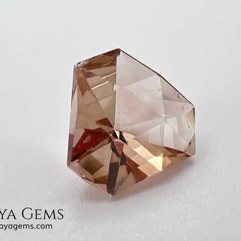 5.95 ct Yellowish Orange Topaz – Fancy Cushion Brilliant (Pakistan)