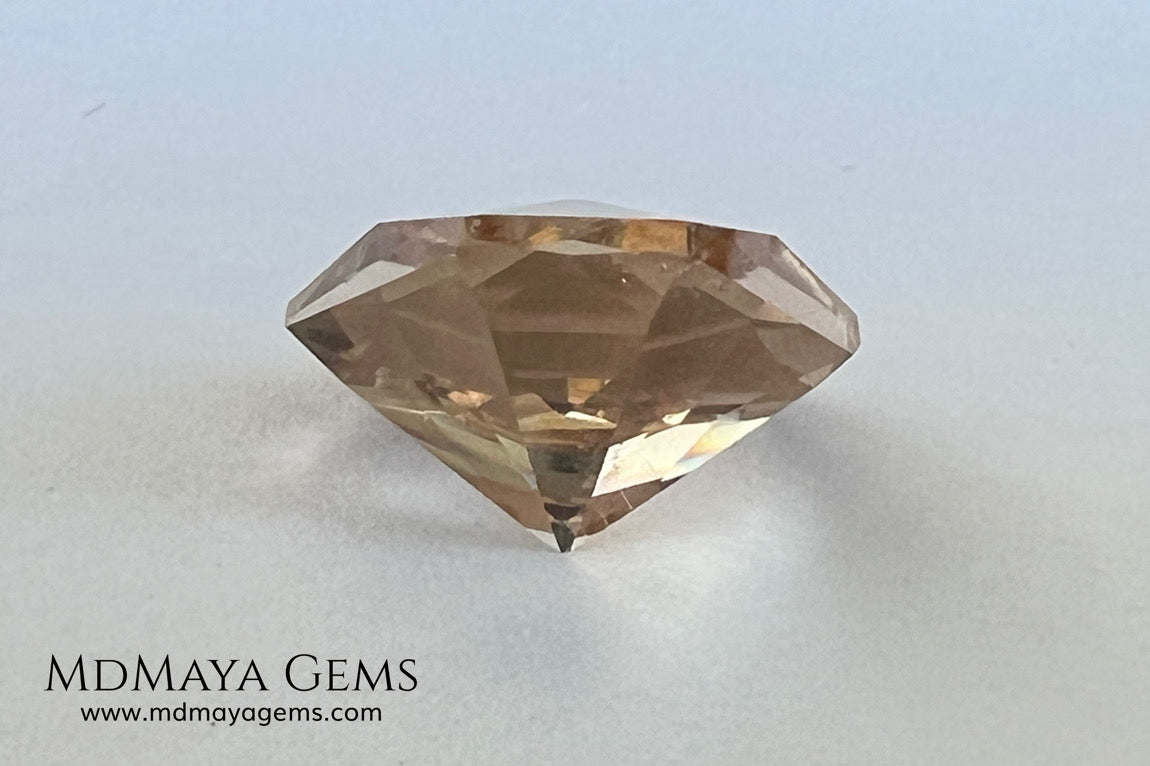 5.95 ct Yellowish Orange Topaz – Fancy Cushion Brilliant (Pakistan)