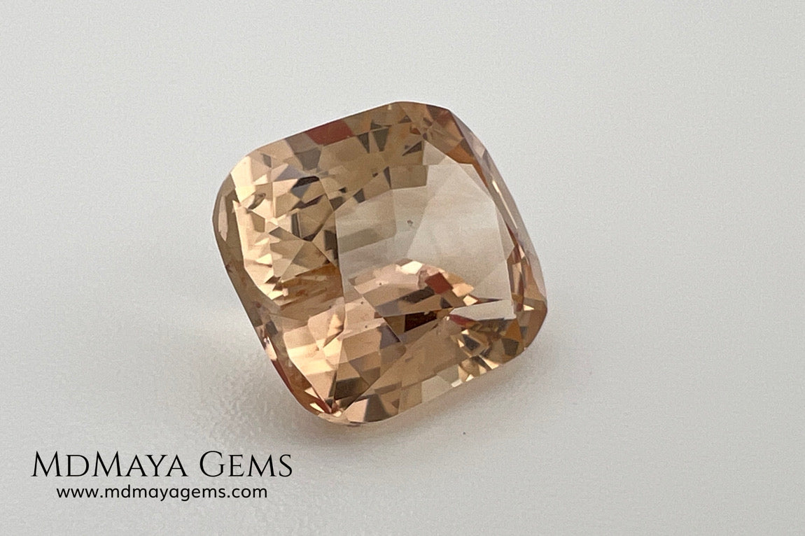 7.74 ct Yellowish Orange Topaz – Cushion Cut (Pakistan)