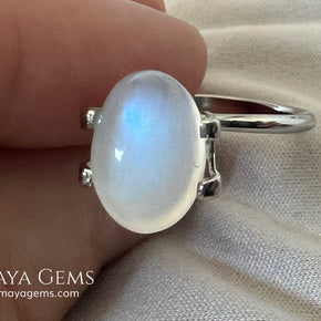 Natural Blue Sheen Moonstone 3.66 Ct Oval Cabochon – Sri Lanka